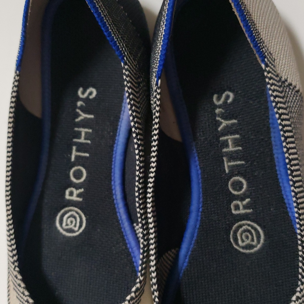 Ladies Rothy's Size 6 - Picture 6 of 14